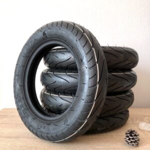 Покришка CST 10 x 2,25 дюймів (Crosser)