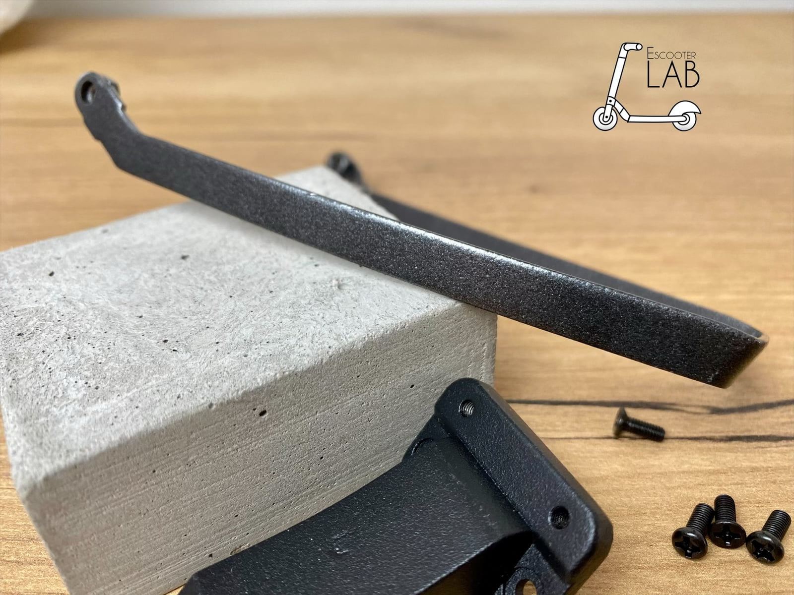 Поддержка-фиксатор крыла Xiaomi PRO2:1S:Essential | eScooterLAB