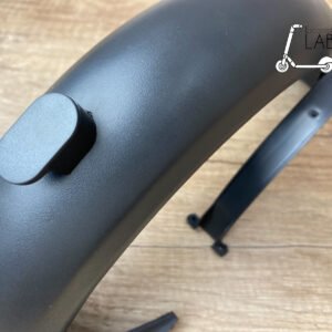 Заднє крило з гачком та кожухом (Ninebot Max G30, Kugoo G30 Max г30) B4-1