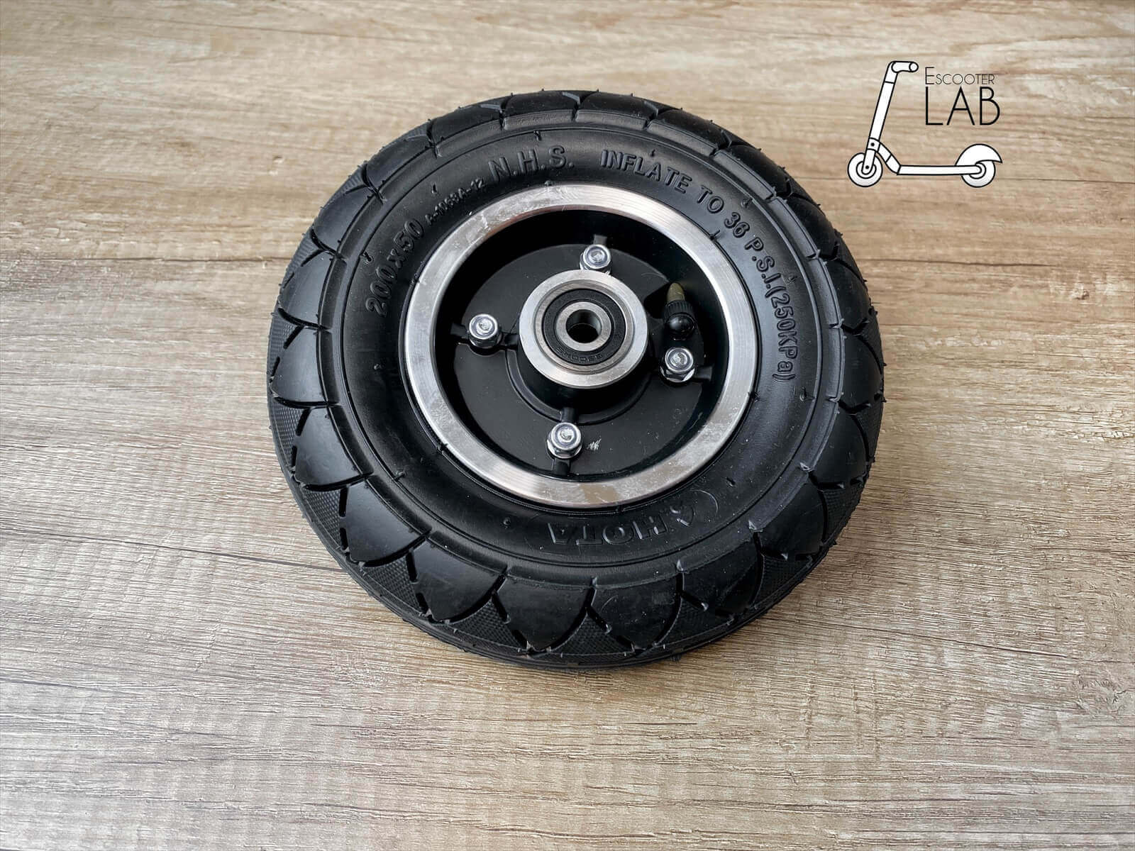 Заднее надувное колесо 200x50 для Kugoo S3, S3 Pro | eScooterLAB