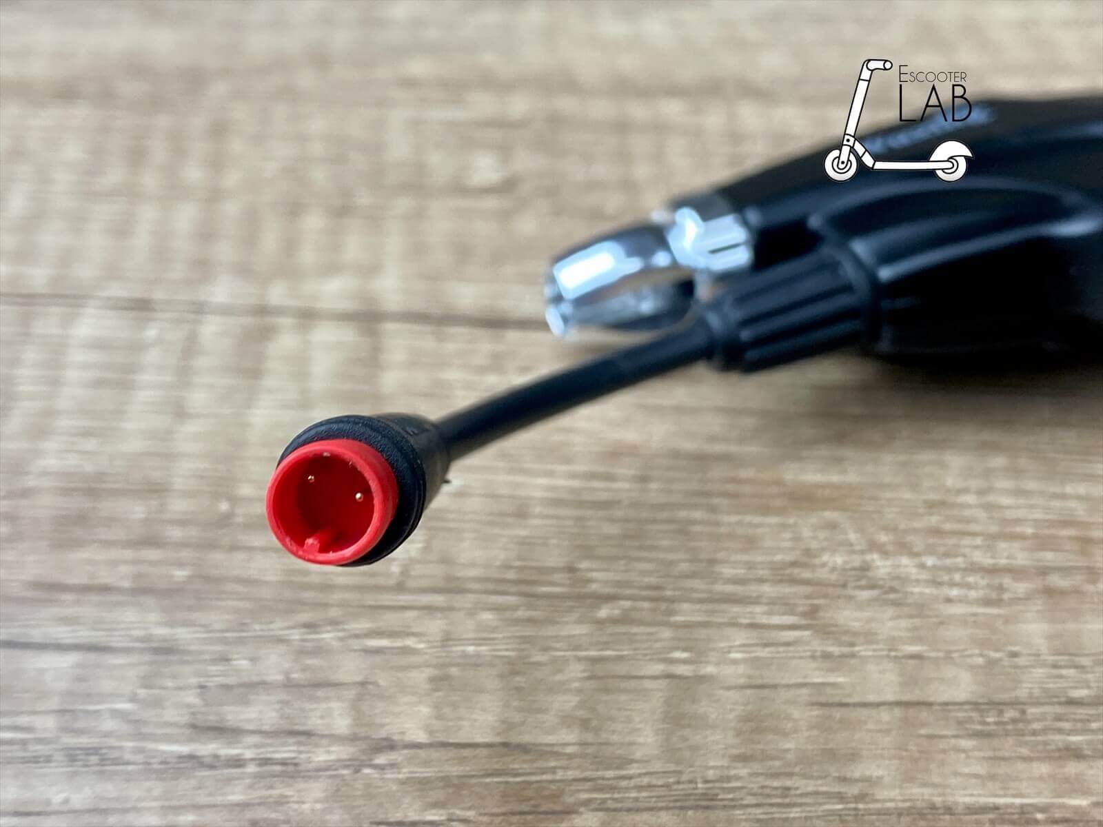 Ручка гальма права для Crosser T4/turbo, T8/max | eScooterLAB