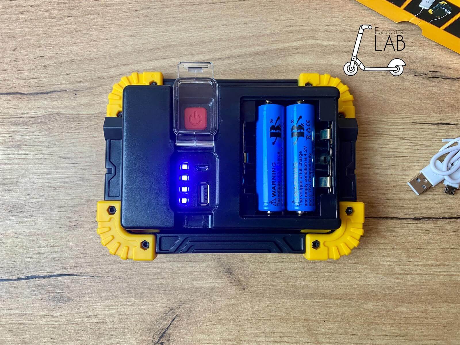 Прожектор світлодіодний 20W + power bank | eScooterLAB
