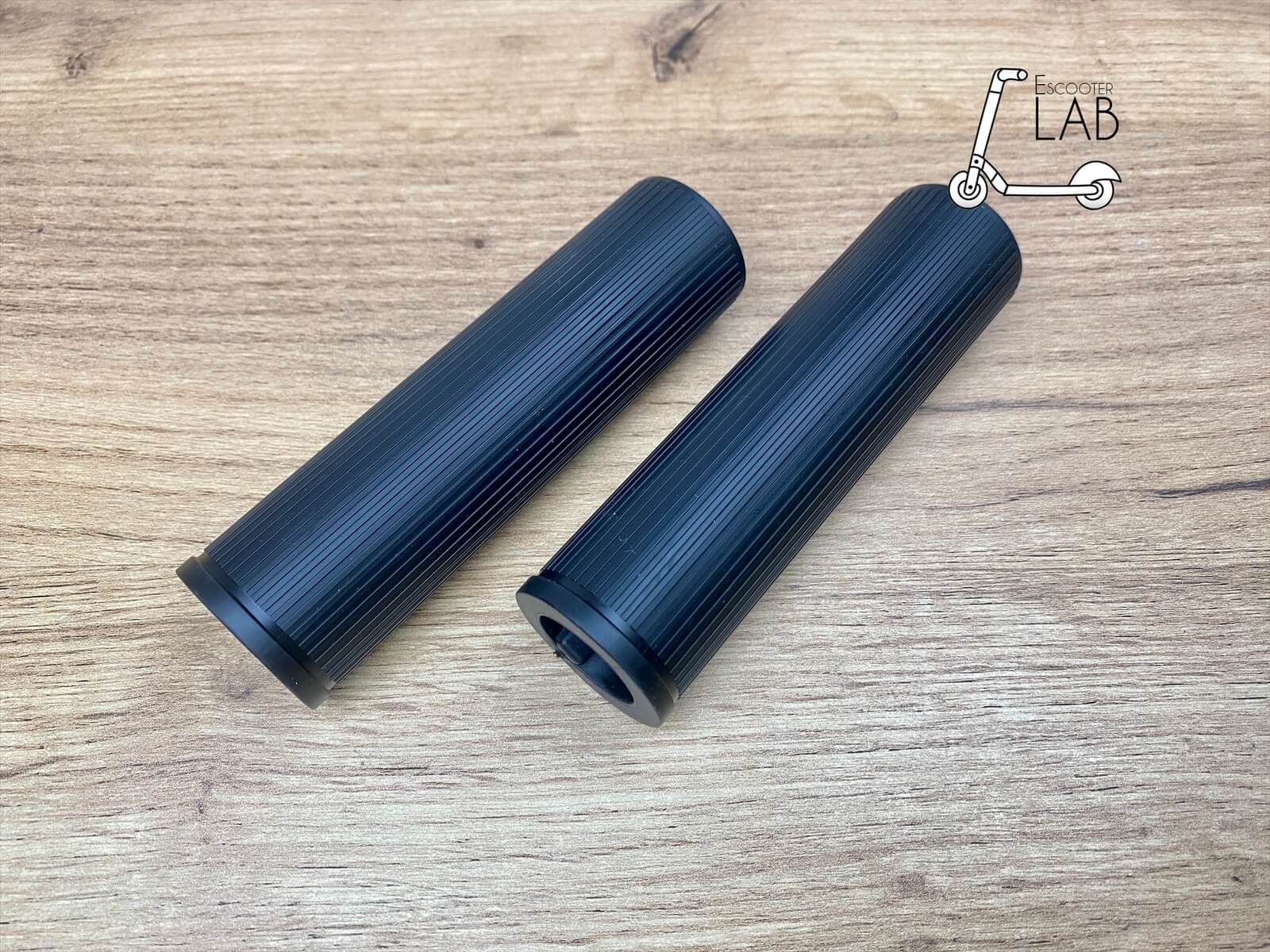 Гріпси чорні до Xiaomi Scooter 4 Pro | eScooterLAB