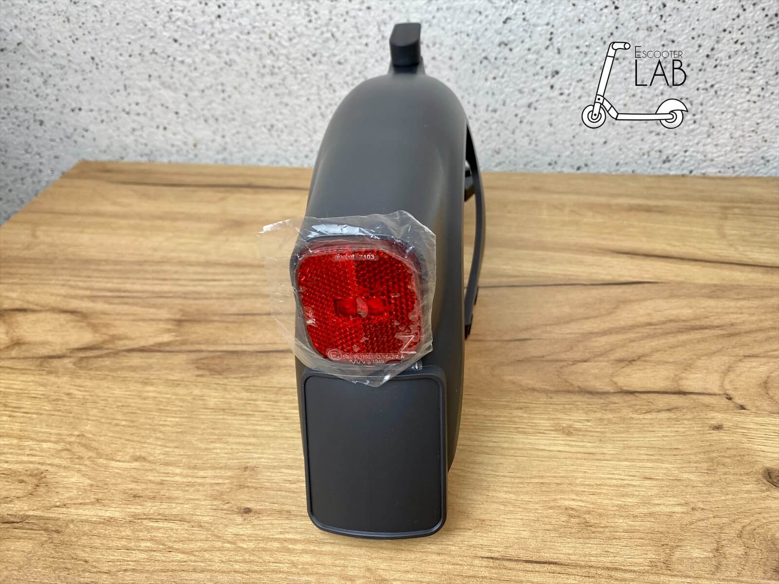 Заднє крило (Оригінал) Ninebot G2 Max | eScooterLAB