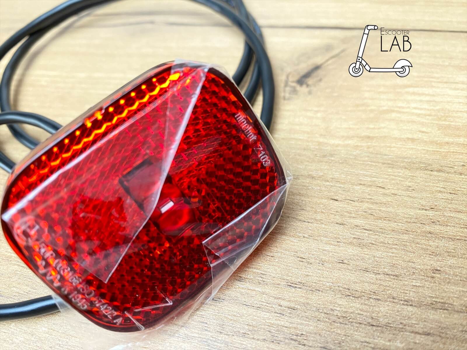 Стоп сигнал (Оригінал) до F2, F2 Plus, F2 Pro | eScooterLAB