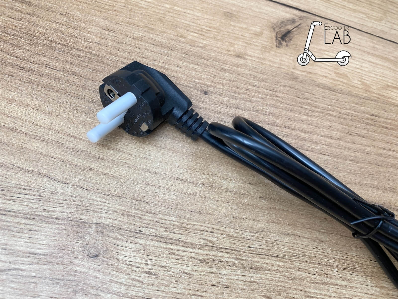Провід зарядки до Ninebot Max G30, G30 II | eScooterLAB