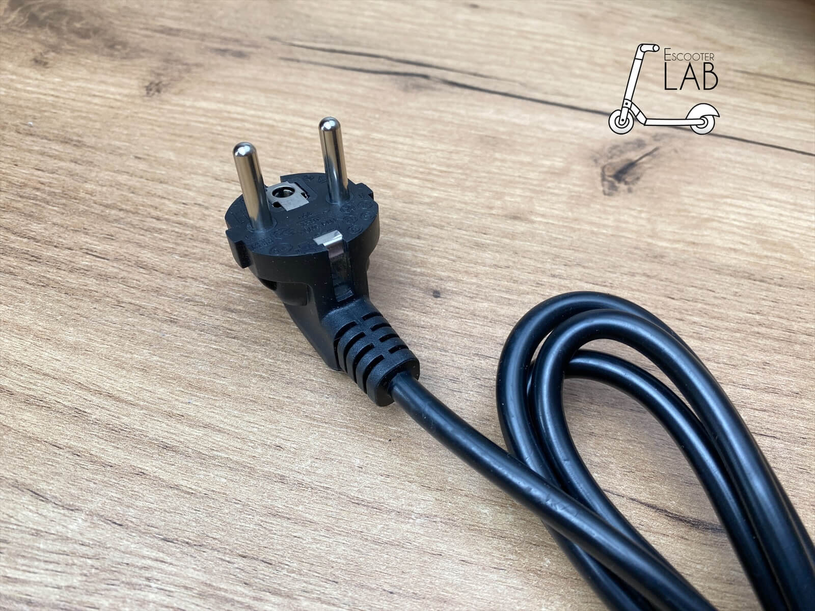 Провід зарядки до Ninebot Max G30, G30 II | eScooterLAB