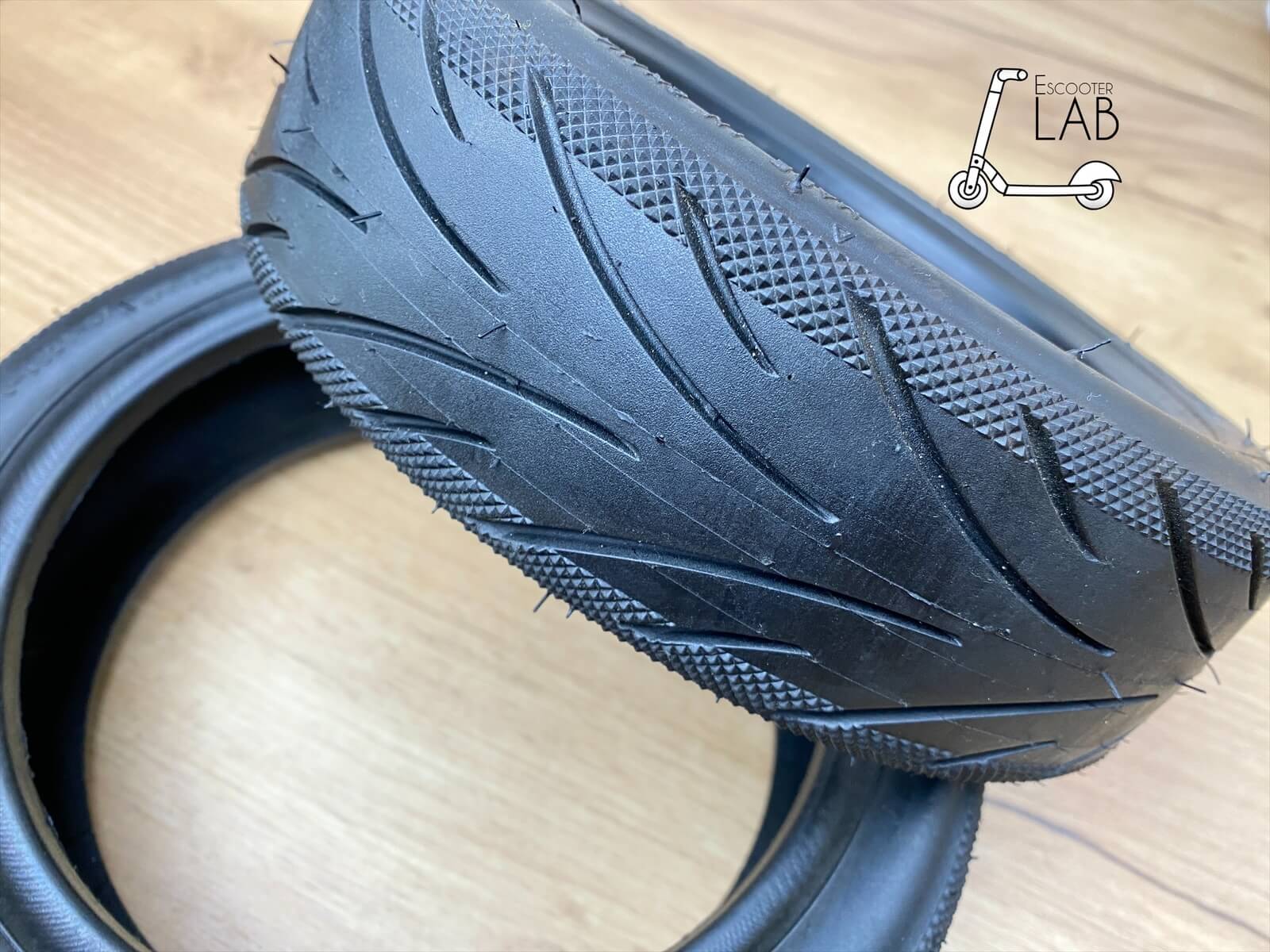 Покришка CST 60/70-6.5 до Ninebot Max G30, Kugoo G30 Max