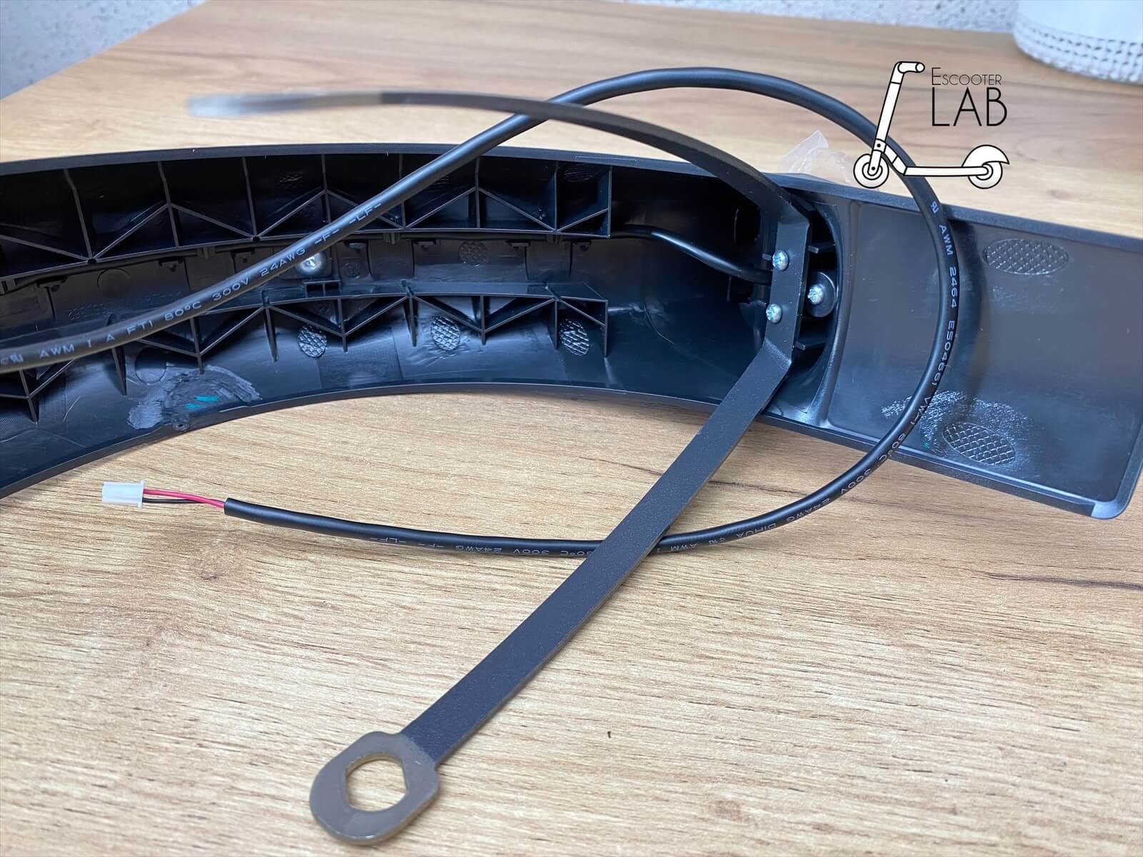 Заднє крило (Оригінал) до F2, F2 Plus, F2 Pro | eScooterLAB