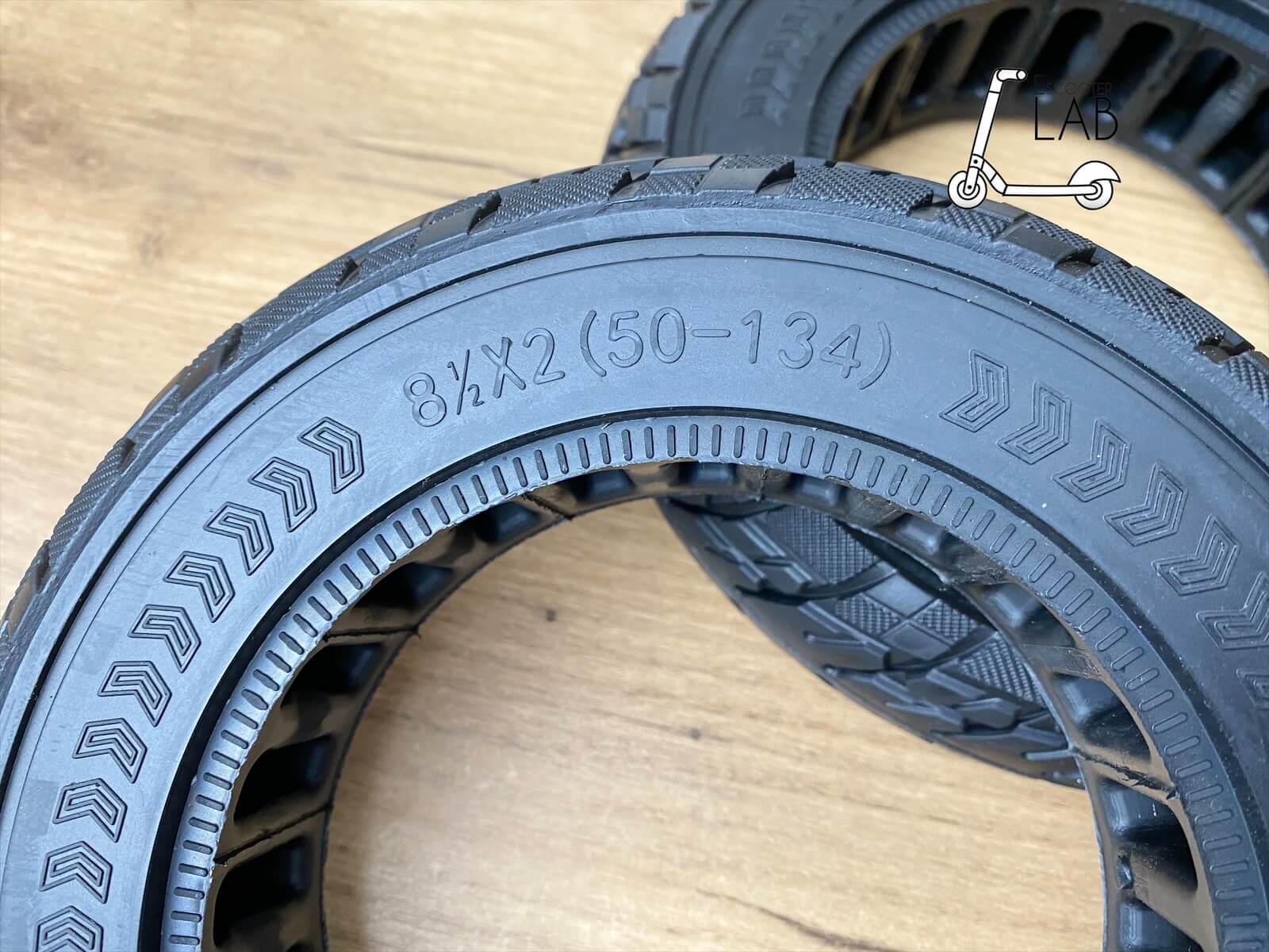 Покришка антипрокольна 8 1/2x2 до Inokim light | eScooterLAB