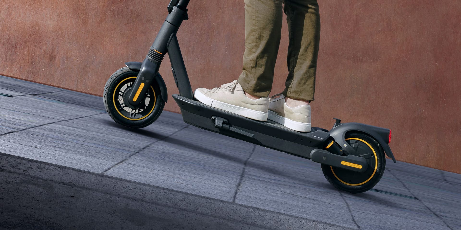 Електросамокат Segway-Ninebot MAX G2 E, black | eScooterLab