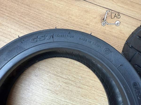 Покришка 250*64 CST без гелю Xiaomi 4 Ultra | eScooterLAB