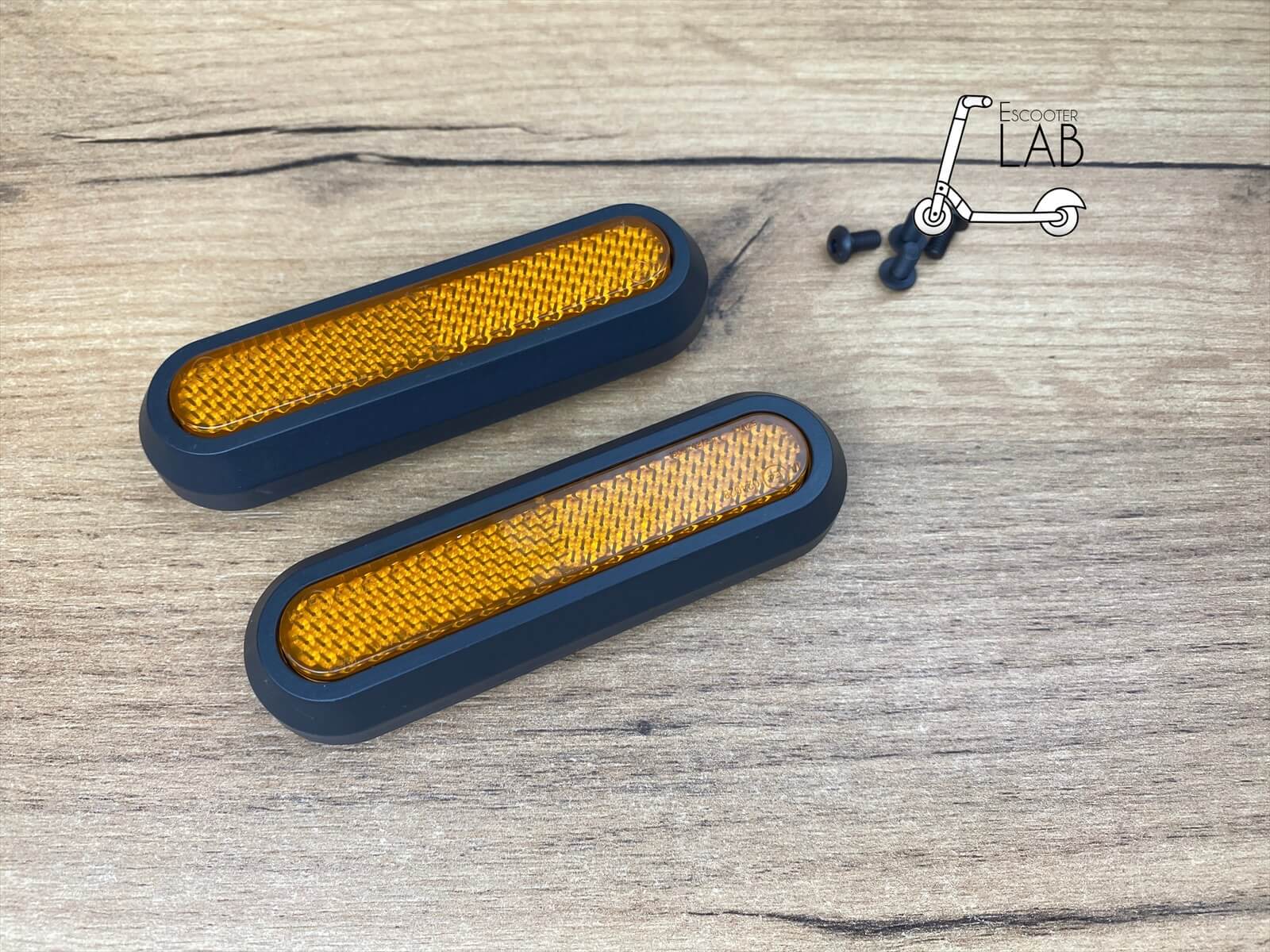 Накладки катафоти задні Xiaomi Scooter 4 Go | eScooterLAB