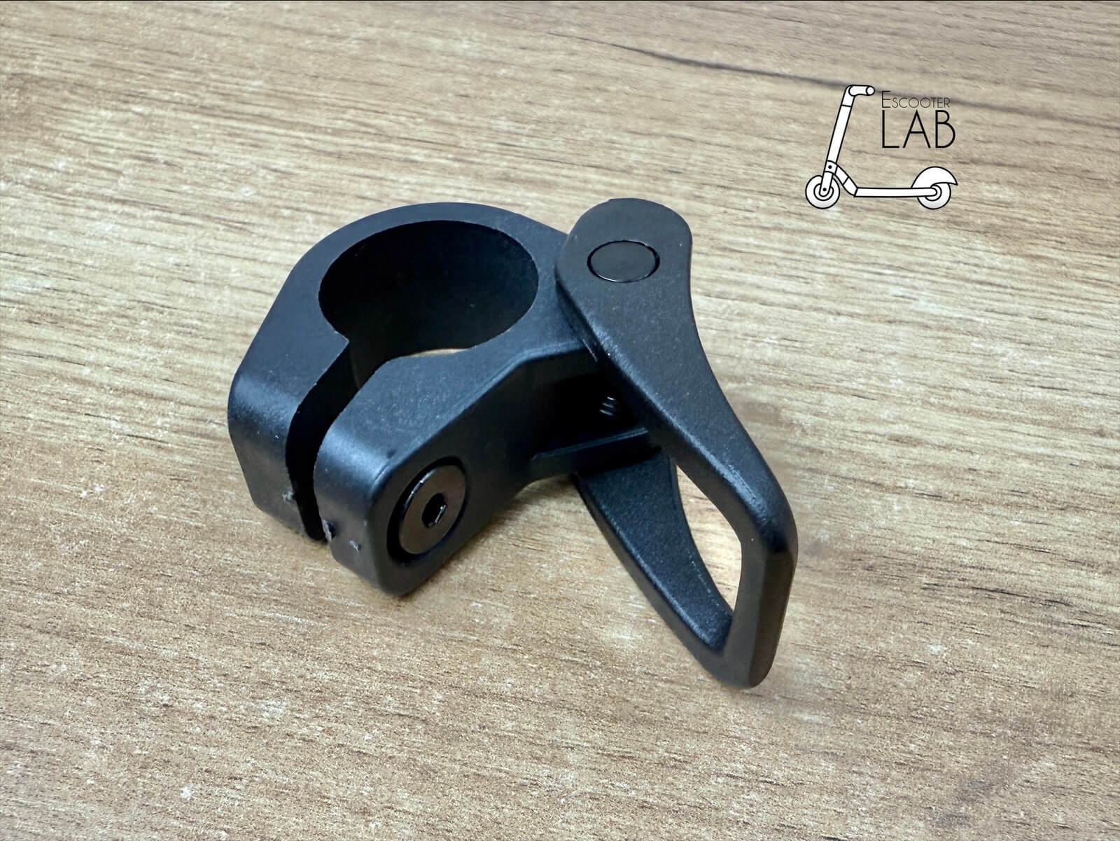 Фіксатор-зачіп для складання Ninebot MAX G30 | eScooterLAB