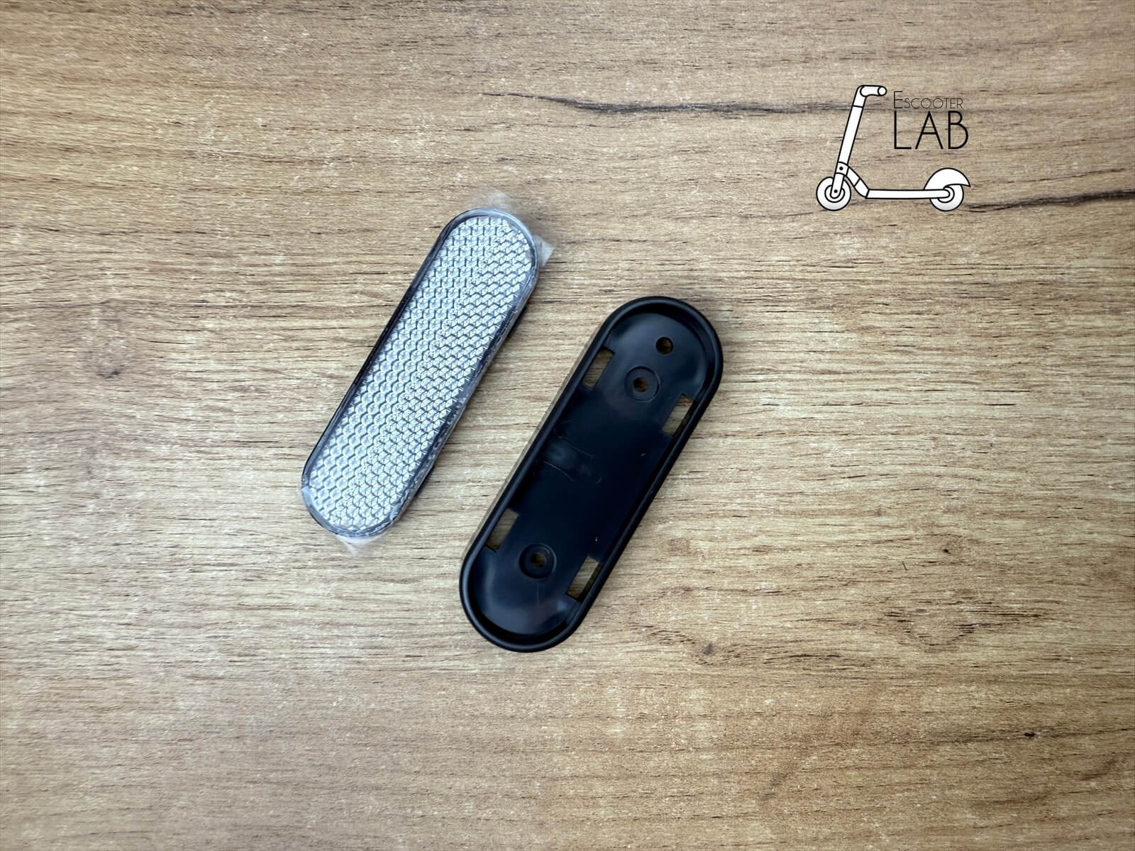 Катафот на перед Xiaomi Scooter 4 Pro | eScooterLAB