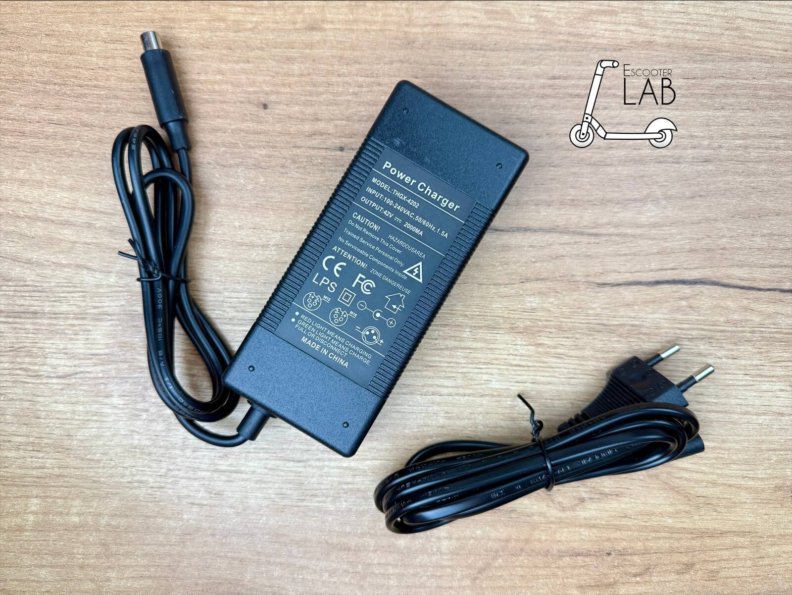 Зарядний пристрій 2A до Xiaomi, Ninebot | eScooterLAB