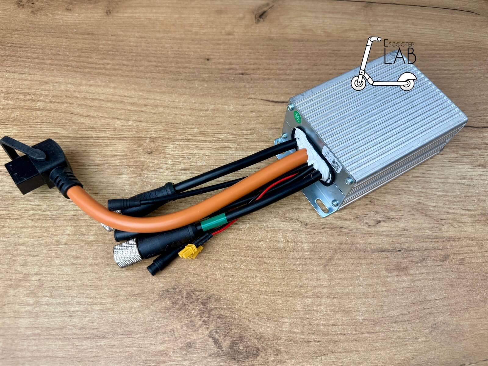 Контролер (A версии) для электросамоката Kugoo Kirin G3 Pro в магазине-мастерской eScooterLAB.